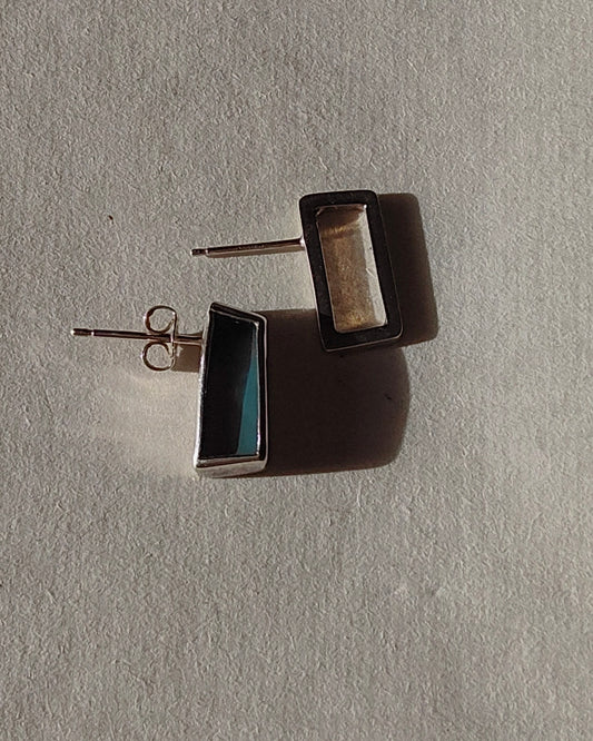 Dichromatic glass earrings